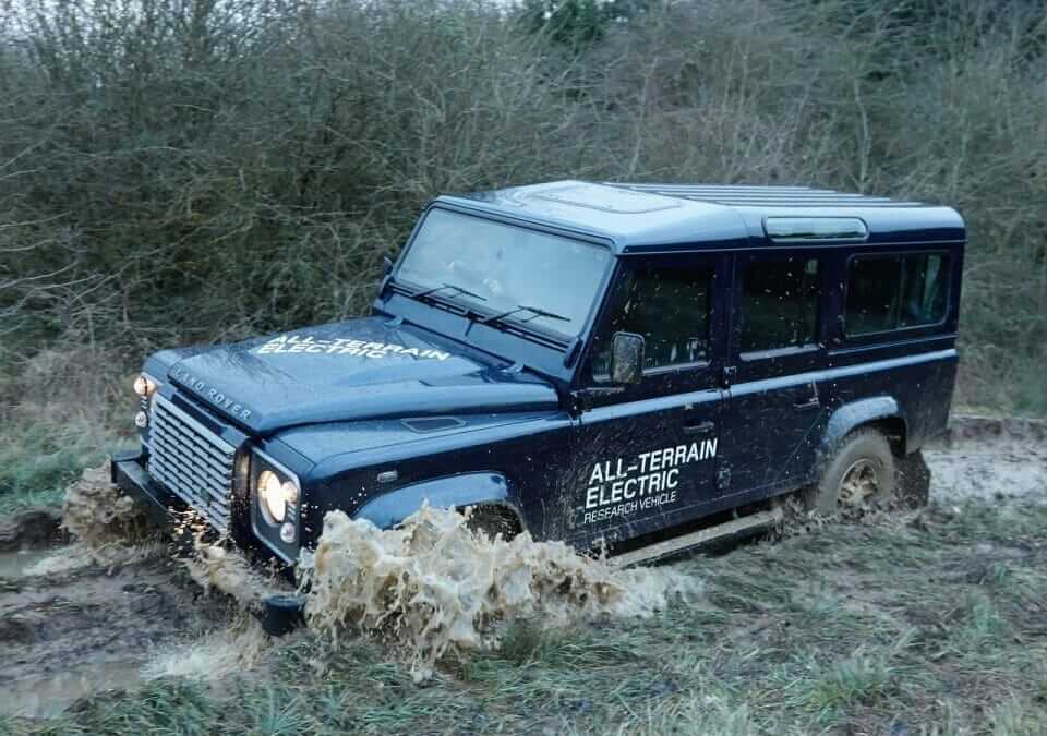 Land_Rover-Defender_Electric_Concept_2013_01