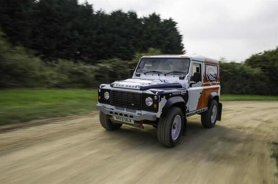 land-rover-defender-challenge-by-bowler-1