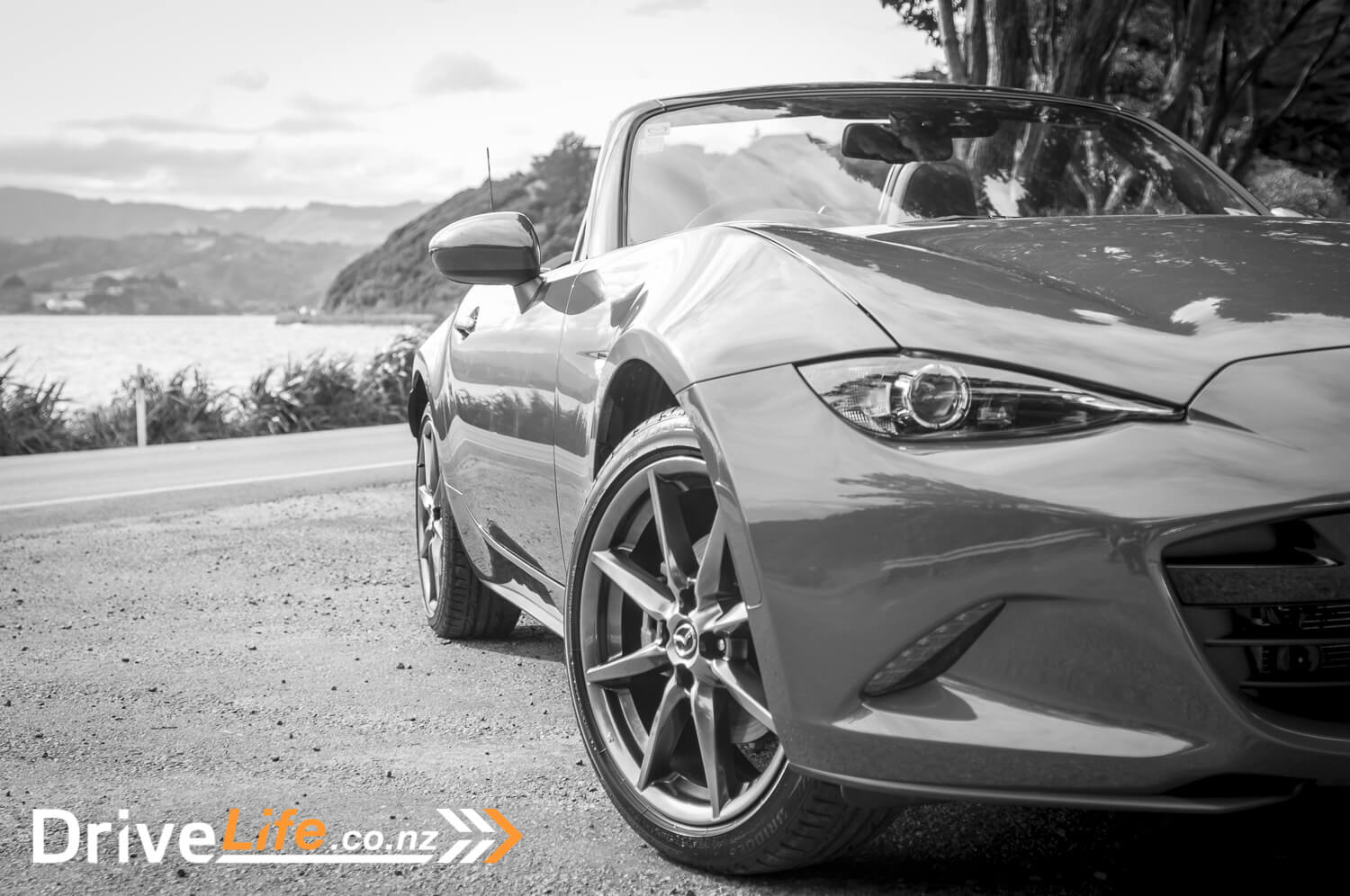 2015-Mazda-MX5-Car-Review-11