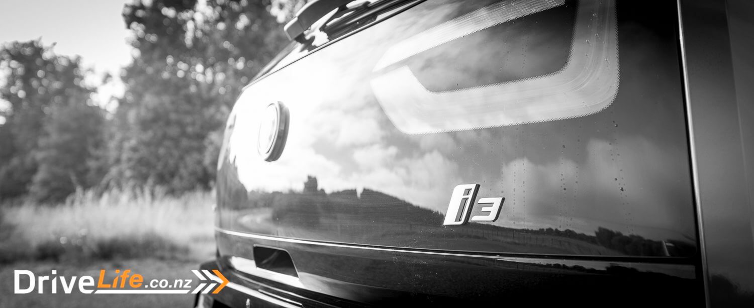 Car-Review-2015-BMW-i3-28