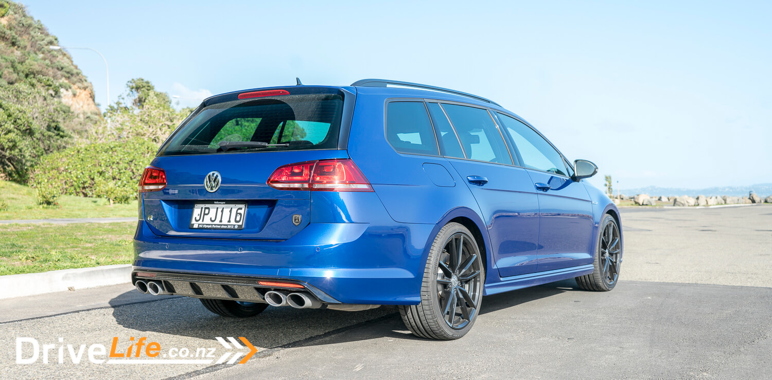 Car-Review-Volkswagen-VW-Golf-R-Wagon-Wolfsburg-Edition-9