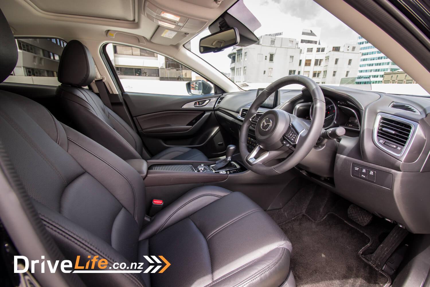 drive-life-2016-mazda3-sp25-limited-14