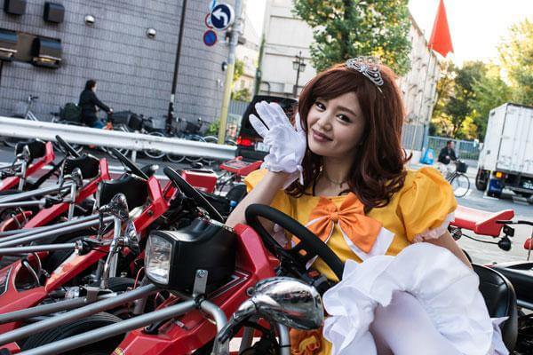 real-life-mario-kart-takes-over-the-streets-of-tokyo-14