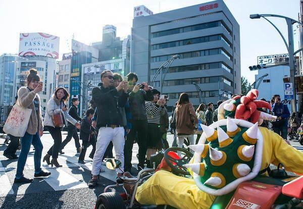 real-life-mario-kart-takes-over-the-streets-of-tokyo-5