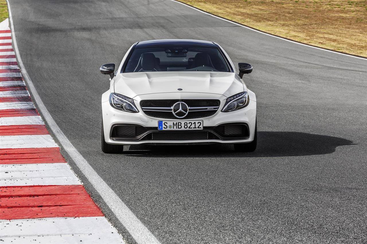 2015-Mercedes-Benz-C63-AMG-Coupe-6